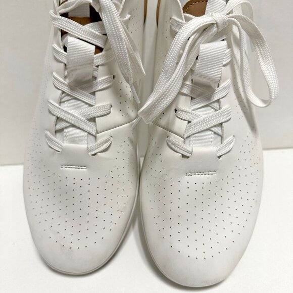 Steve Madden Baton Sneaker - Picture 7 of 11